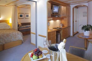 SeaDream Yacht Club Accommodation Commodore Suite 2.jpg